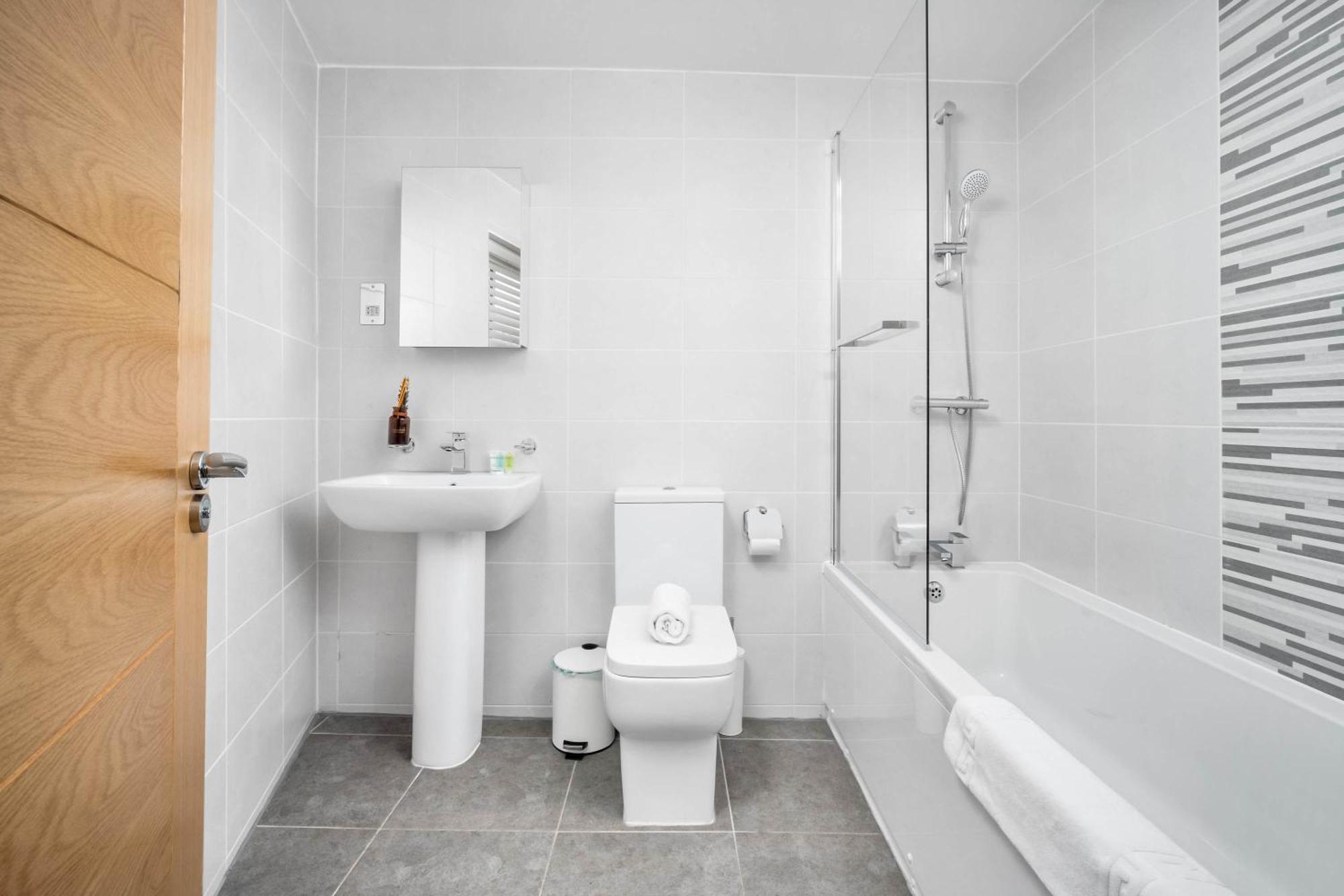 Luxury One Bed Apartment - Jewellery Quarter - Top Rated - 2Cs Бирмингам Екстериор снимка