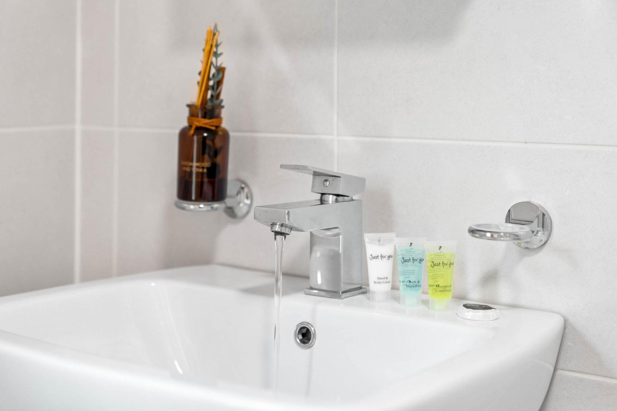 Luxury One Bed Apartment - Jewellery Quarter - Top Rated - 2Cs Бирмингам Екстериор снимка
